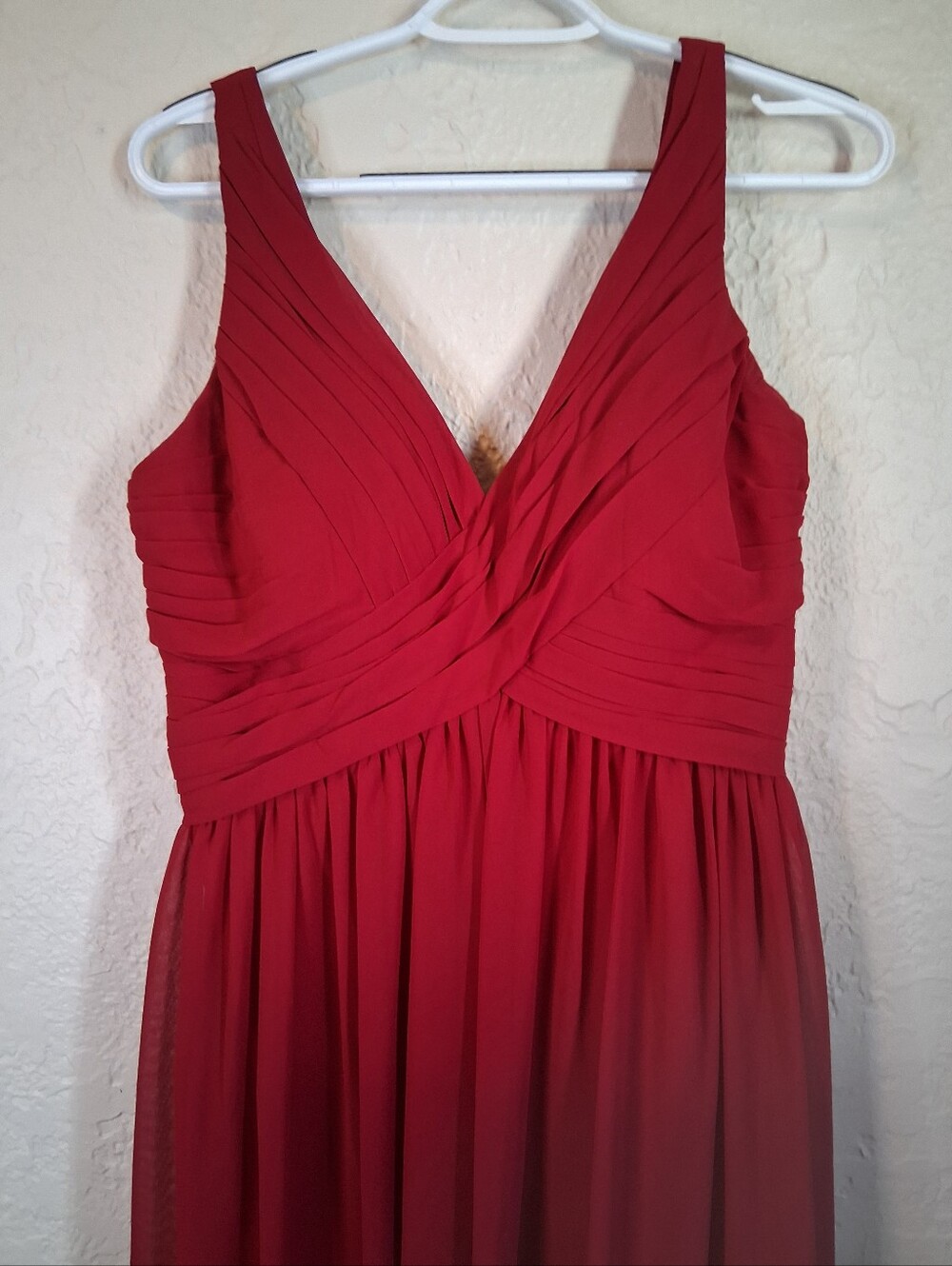 Bill Levkoff Deep Red V-Neck Pleated Chiffon Gown SZ 10